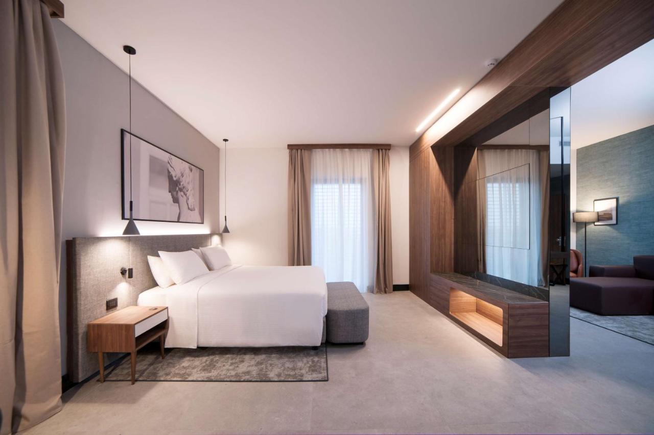 Radisson Hotel Nola Naples Экстерьер фото